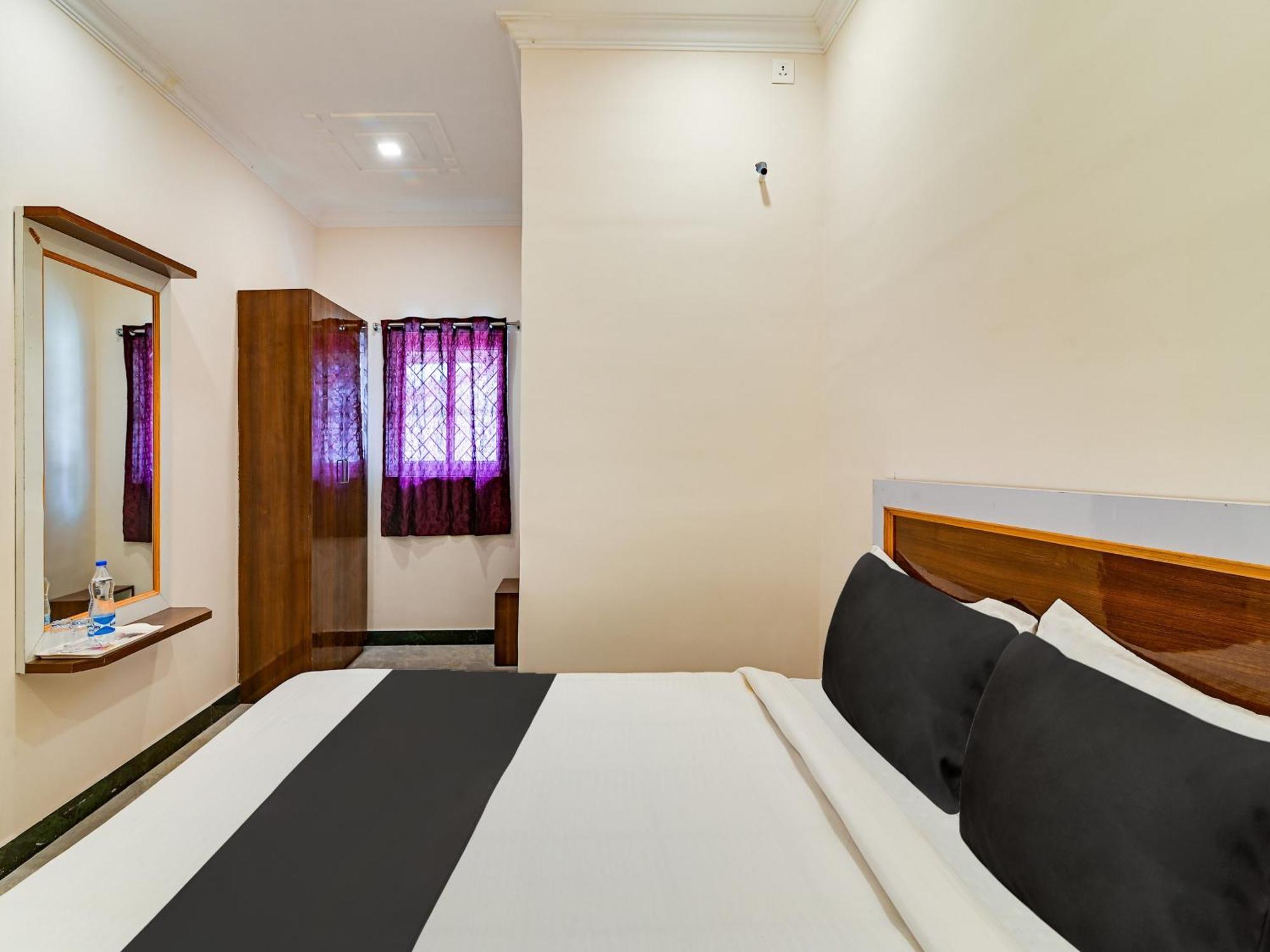 Hotel O Rj Royal Inn ฮอร์นีเบ็ชวา ภายนอก รูปภาพ