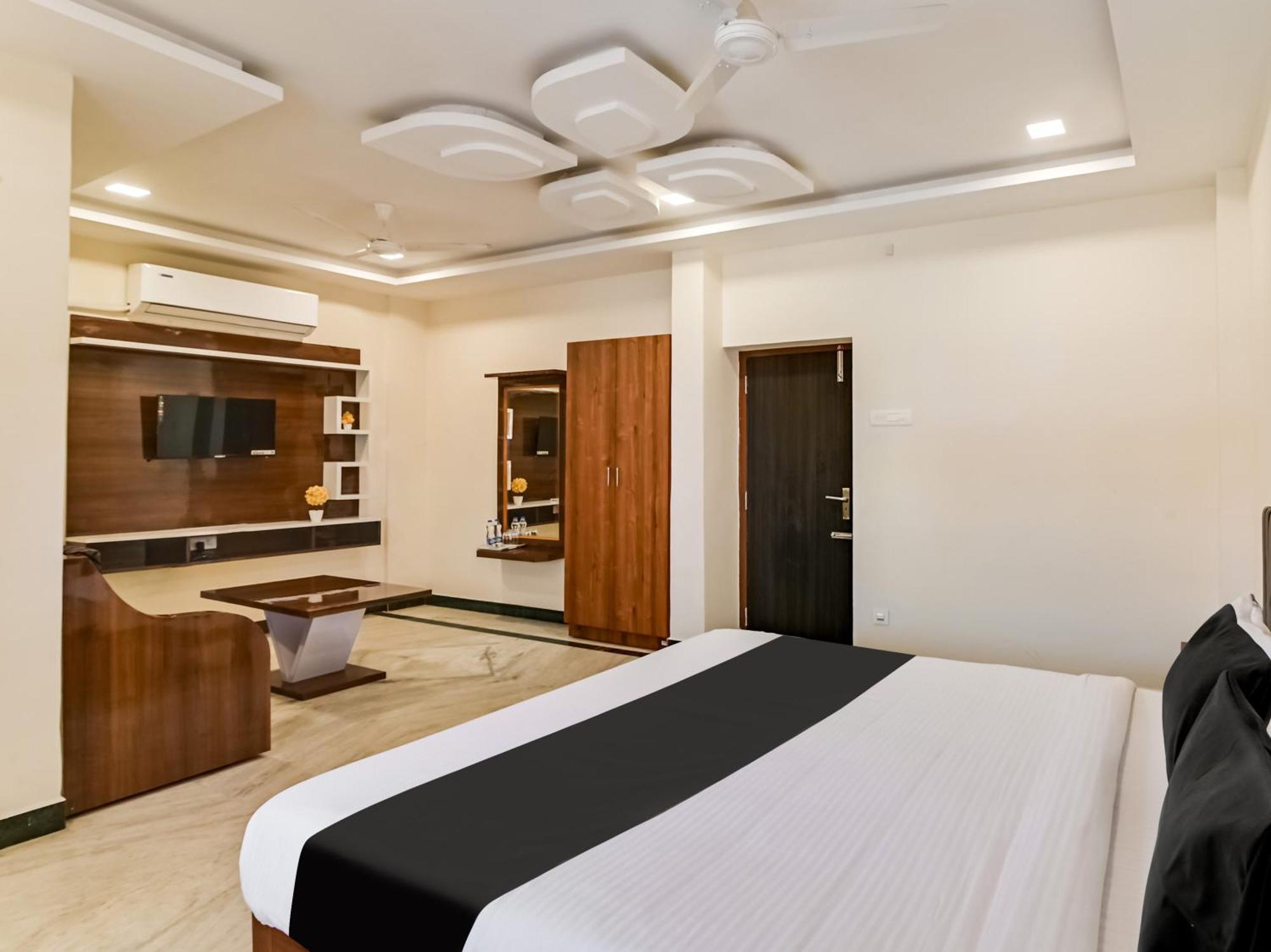 Hotel O Rj Royal Inn ฮอร์นีเบ็ชวา ภายนอก รูปภาพ
