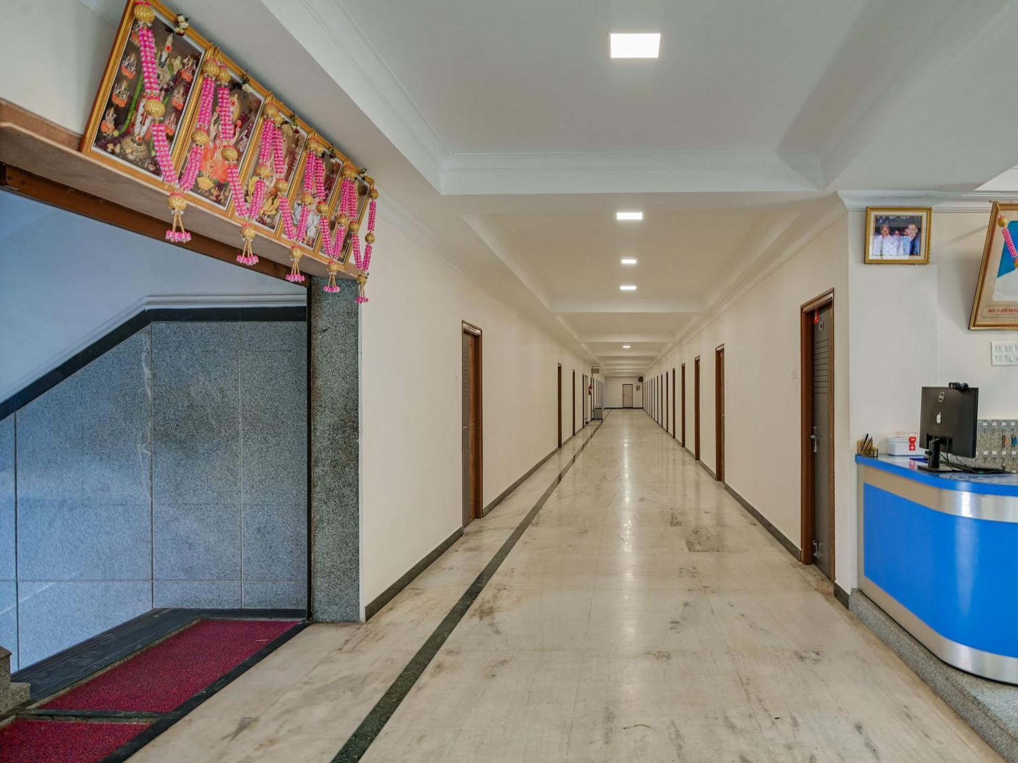 Hotel O Rj Royal Inn ฮอร์นีเบ็ชวา ภายนอก รูปภาพ